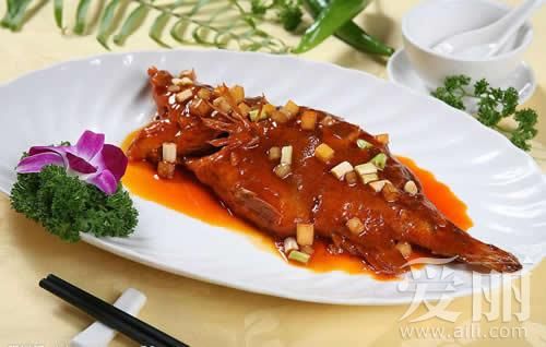 Ϸ˵�й�����С��ϵ����ʳ֮��