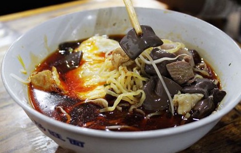 �������͵ĳ����� ���ݼ���ʢ���ķ�ζС��